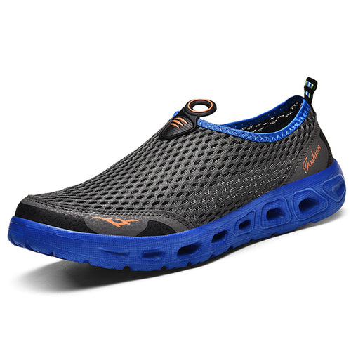 2020 Men Aqua Shoes Outdoor Breathable Beach Shoes Lightweight