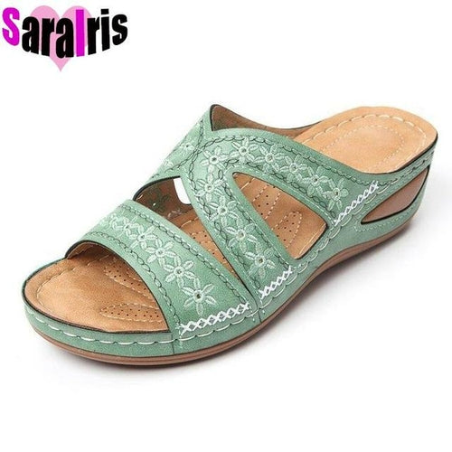 2023 In Stock Summer Leisure Sandals Women Embroidery Design Comfy